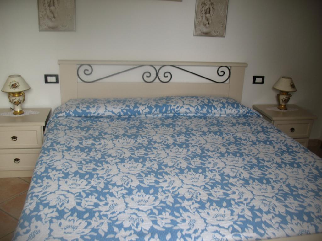 Magliolo Casa Vacanze L'Agrifoglio B&B 객실 사진
