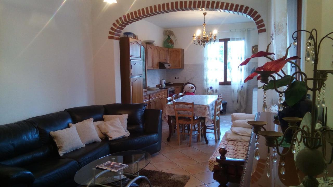 Magliolo Casa Vacanze L'Agrifoglio B&B 외부 사진