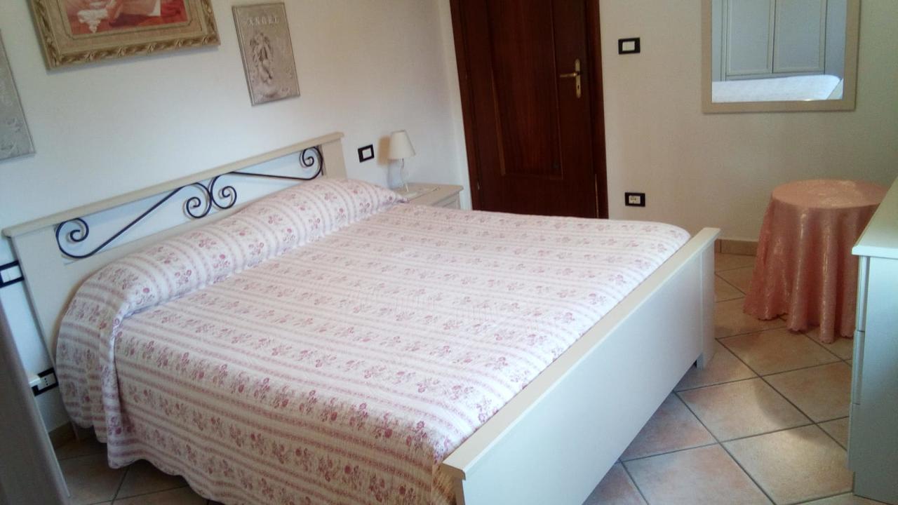 Magliolo Casa Vacanze L'Agrifoglio B&B 외부 사진